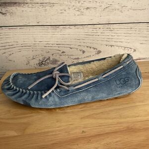 UGG Loafers Slippers Women’s 10 Blue Suede Moccasins Fur‎ Lined bow